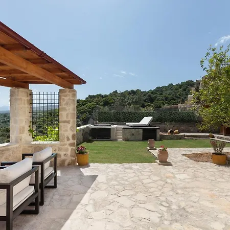 Ali Vafi's - Heated Jacuzzi & Indoor Pool فيلة *